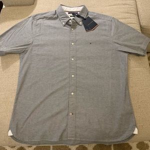 Tommy Hilfiger button up